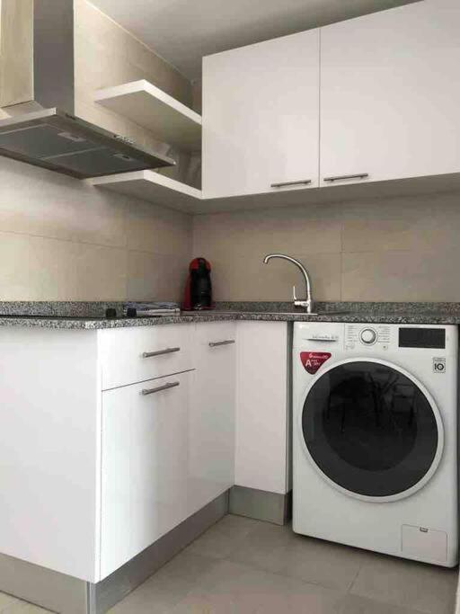 Modern Apartment Коралео Екстериор снимка